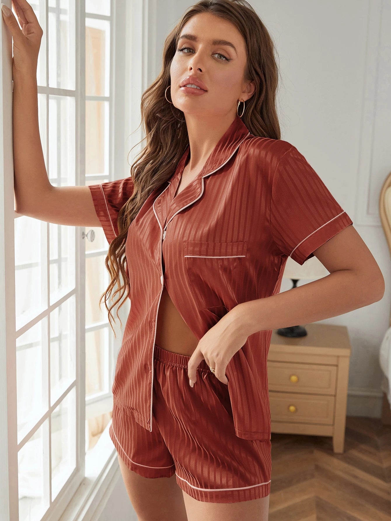 Pijama Curto Listrado Luxo