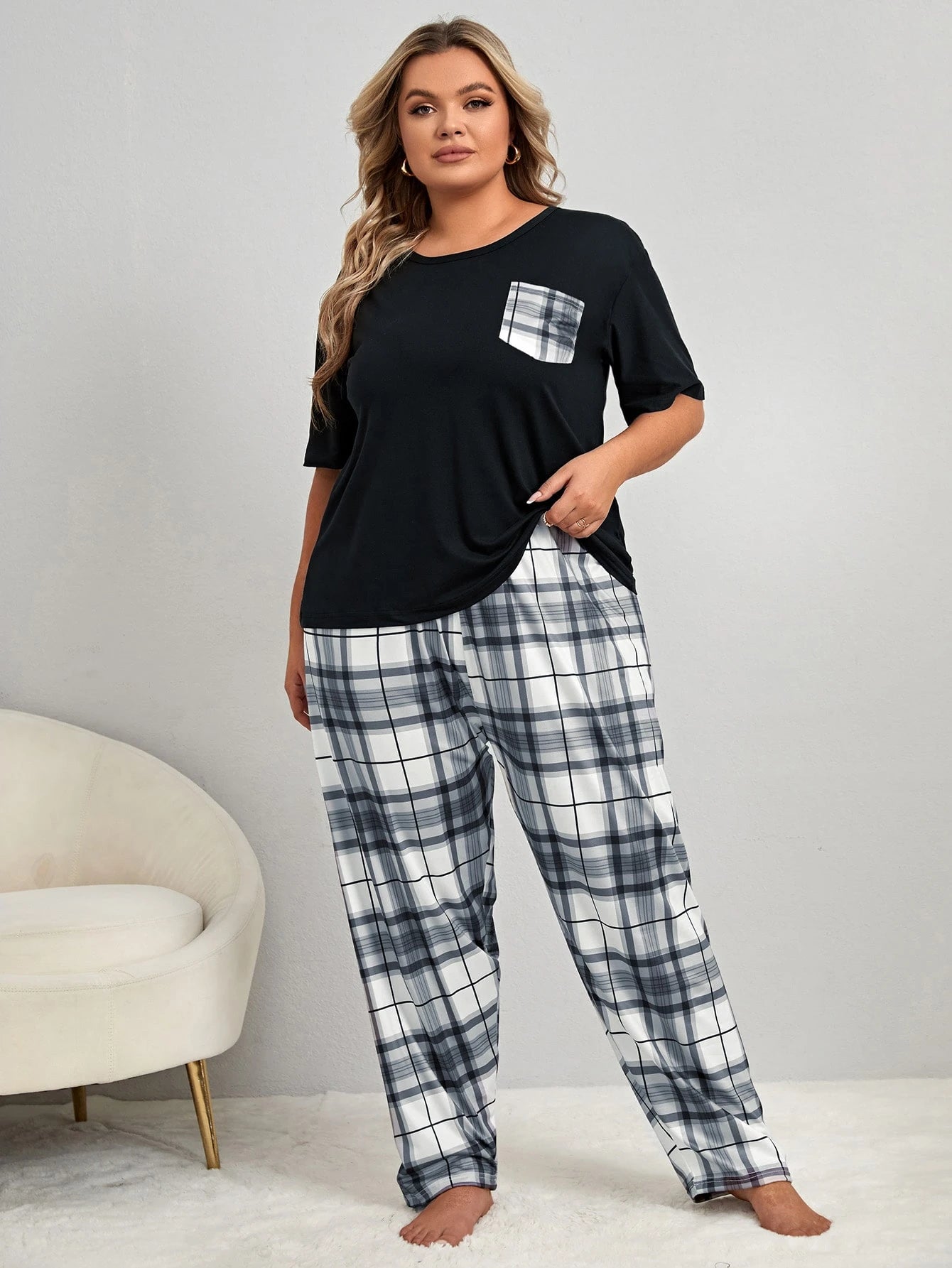Conjunto de Pijama com Bolso Remendado de Xadrez
