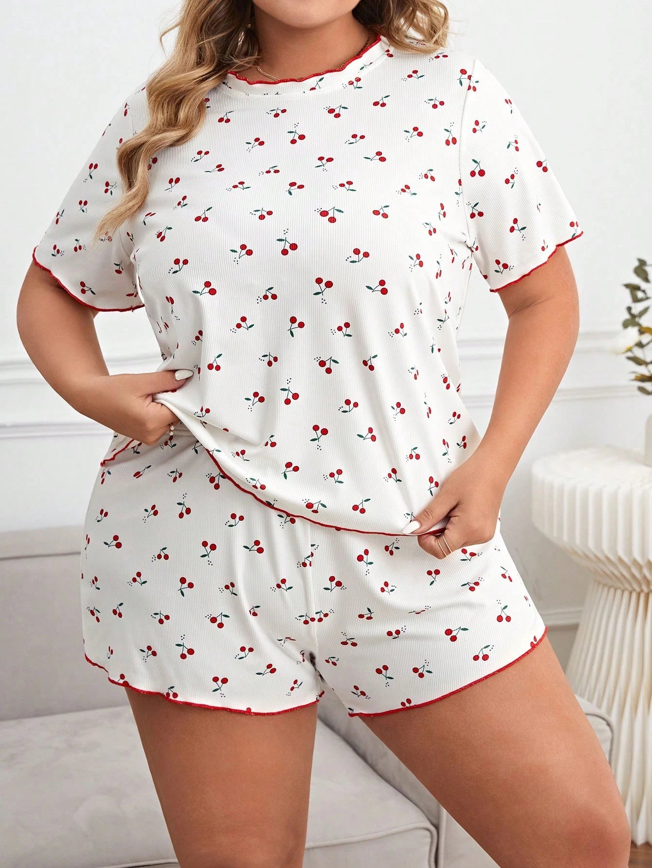 Conjunto de Pijama com Ribana de Contraste Estampa de Cereja