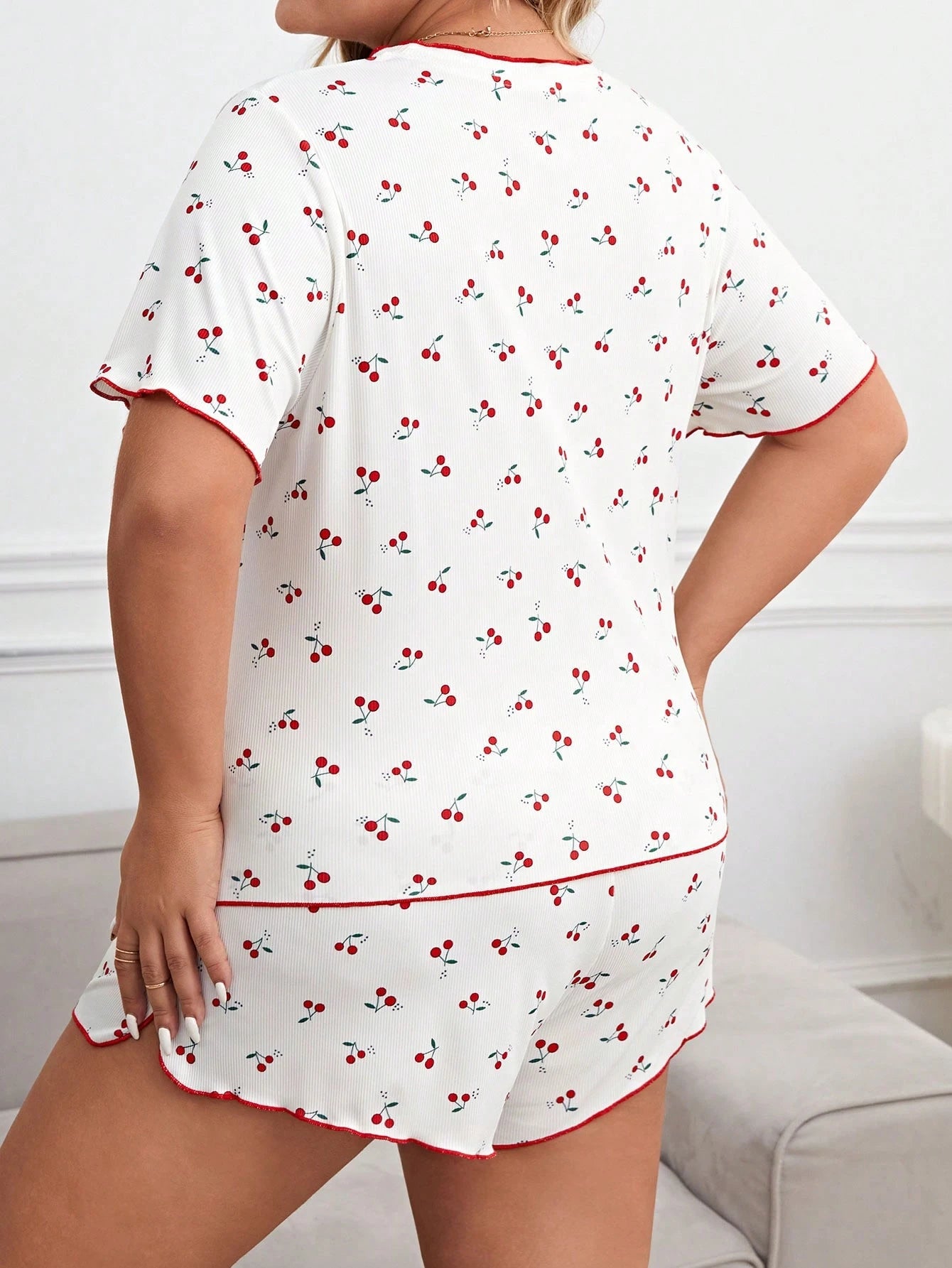 Conjunto de Pijama com Ribana de Contraste Estampa de Cereja