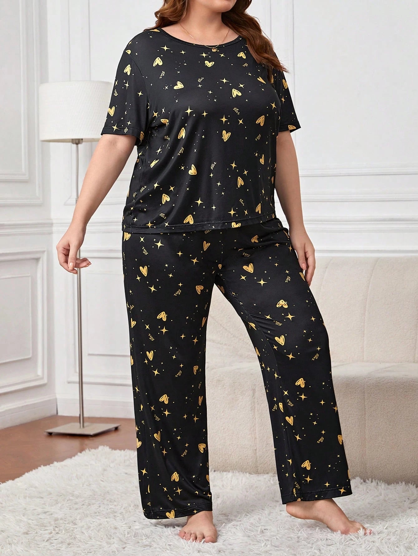 Conjunto de Pijama com Estampa de Coração e Estrela