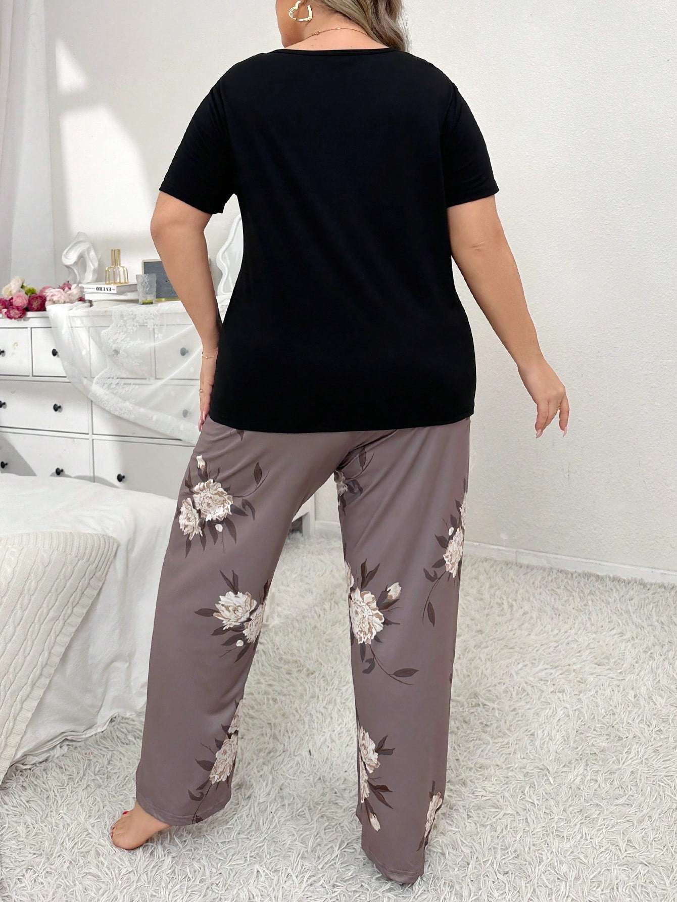 Conjunto de Pijama de Manga Curta e Calça Longa em Plus Size com Estampa