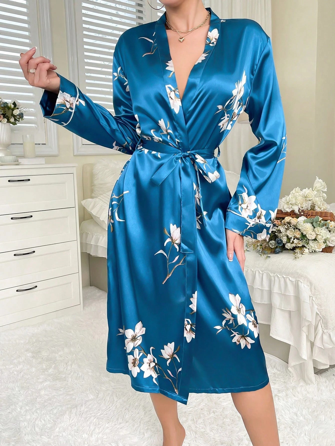 LuxeNights Ropão Impressão Floral com cinto Cetim