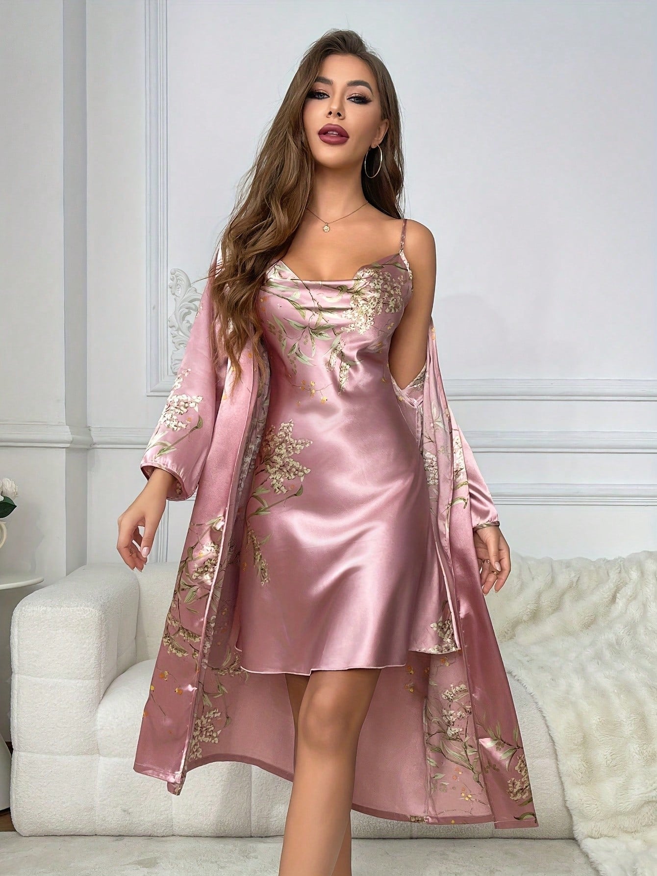 2 Peças Conjunto de Robe e Camisola Elegante Feminino com Estampa Floral de Folhas de Seda, Robe Longo Solto com Cinto e Vestido Curto com Alça Fina, Conjunto de Roupa de Dormir Casual e Confortável, Conjunto de Duas Peças