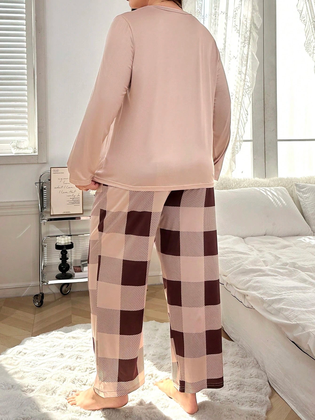 Conjunto de Pijama Xadrez de Gola Redonda, Manga Longa e Calça Longa, Plus Size