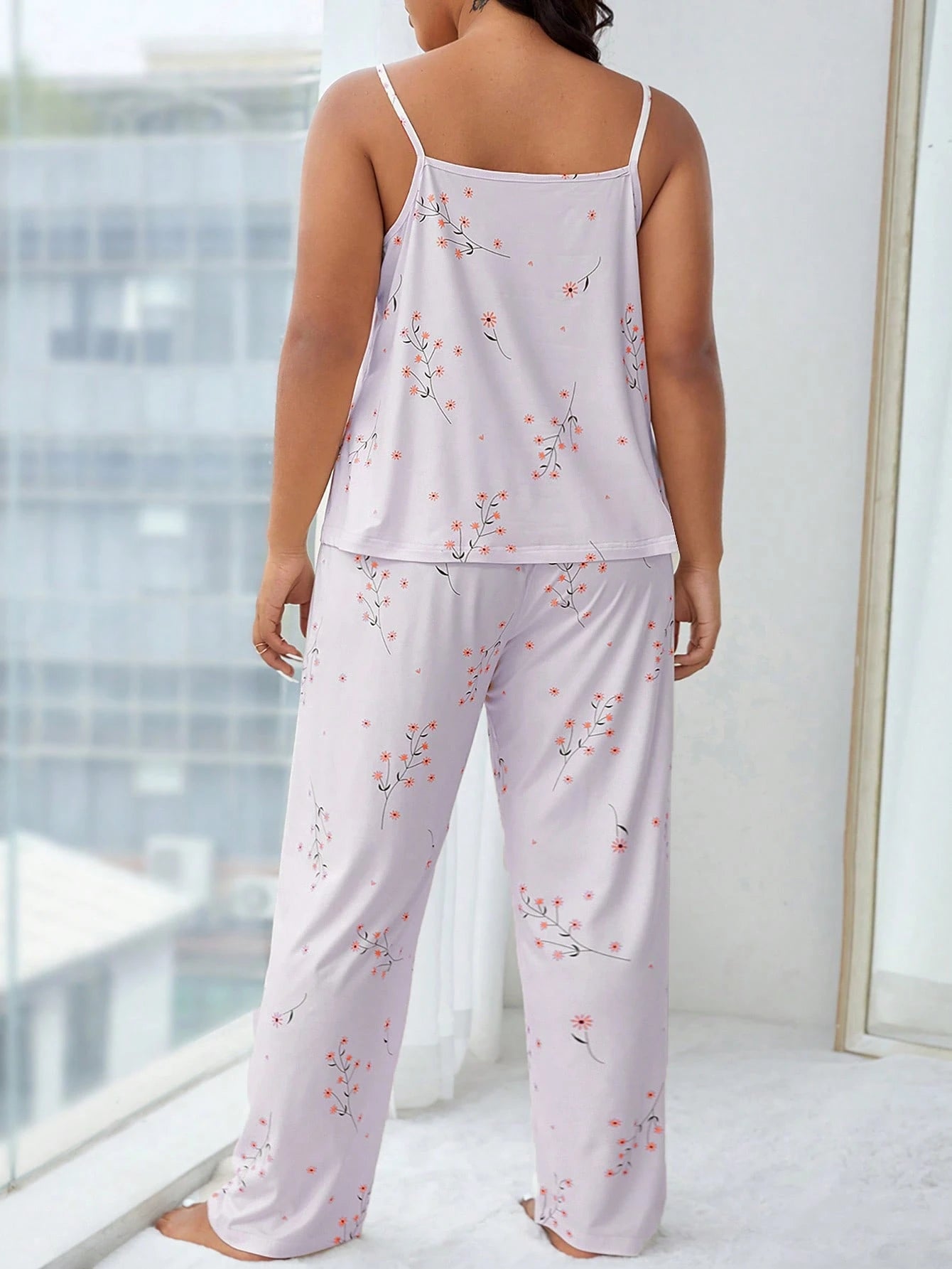 Conjunto de Pijama com Camiseta Alça e Calça com Estampa Floral
