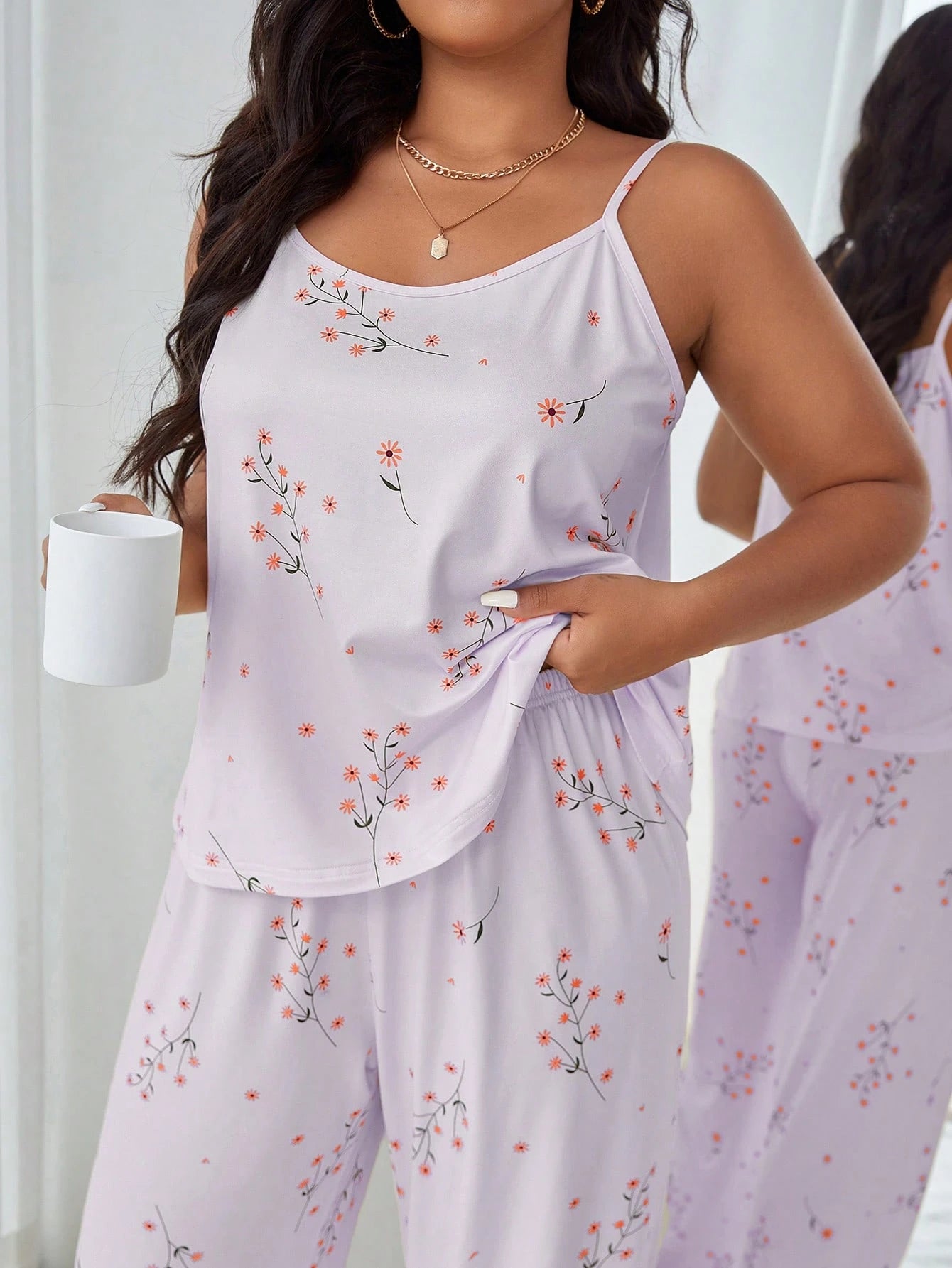 Conjunto de Pijama com Camiseta Alça e Calça com Estampa Floral