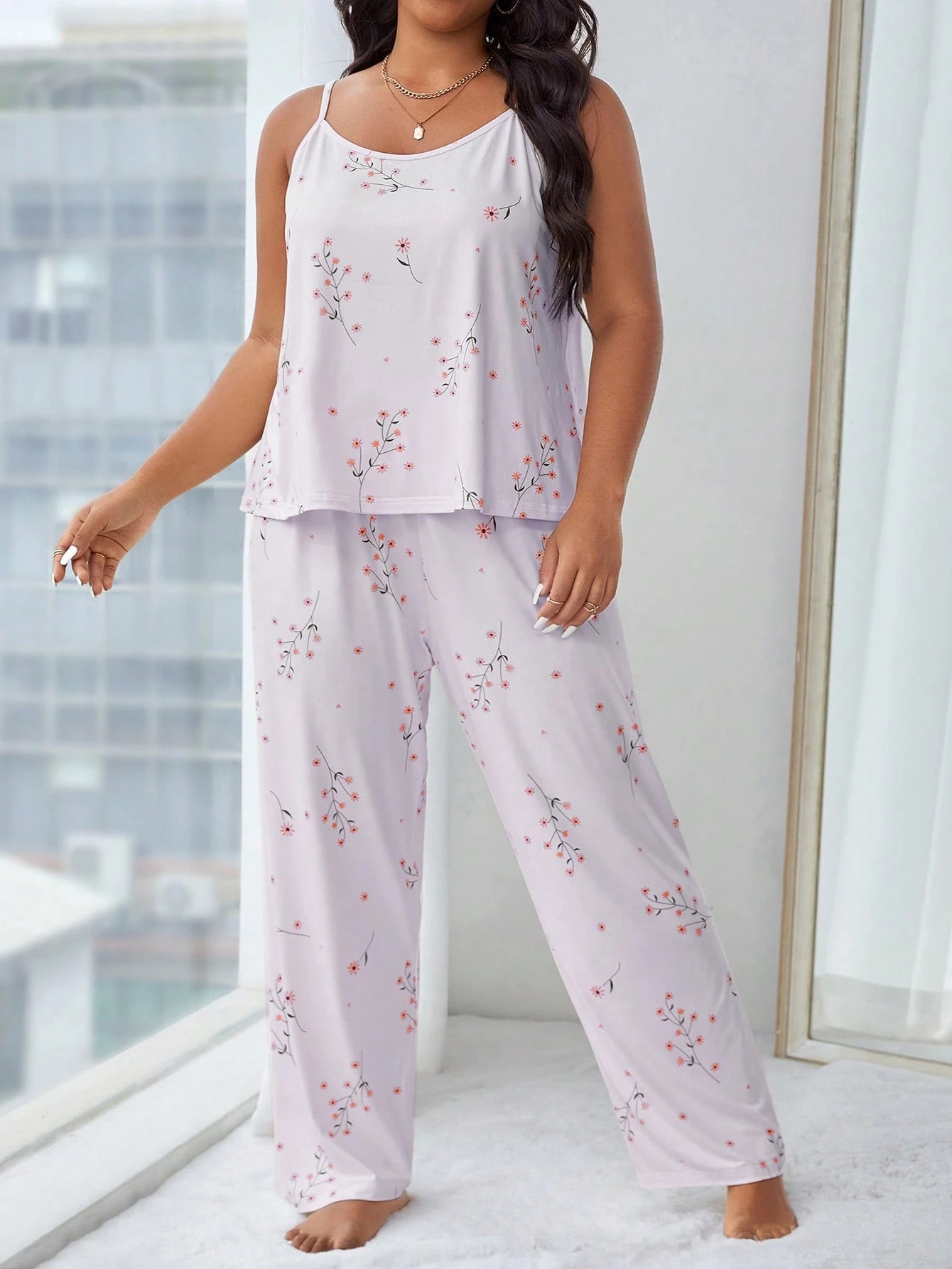 Conjunto de Pijama com Camiseta Alça e Calça com Estampa Floral