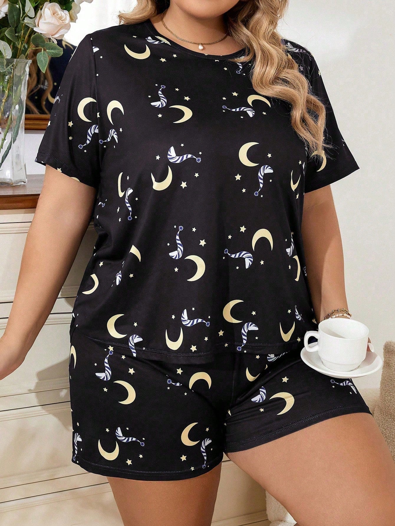 Conjunto de Pijama com Estampa de Lua e Estrela